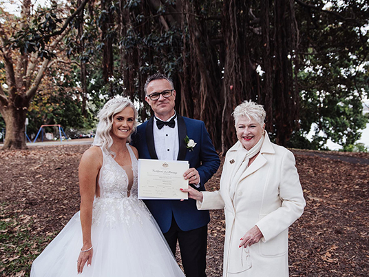 Celebrant and Couple Blue Mountains